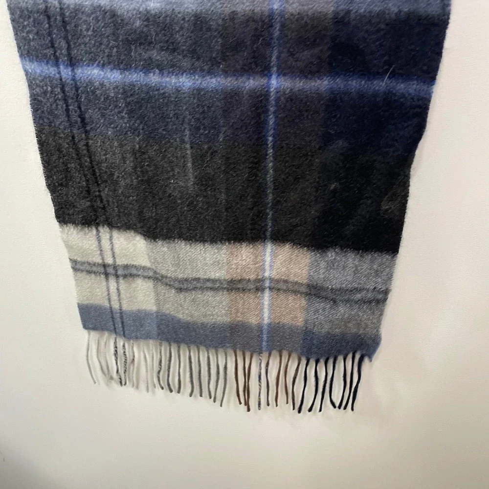 Nordstrom Mens Shop 100% Cashmere Scarf Blue Grey Plaid Fringed Winter Neckwear